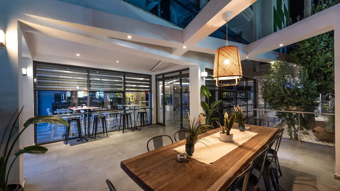 White City Beach Hotel - Adults Only